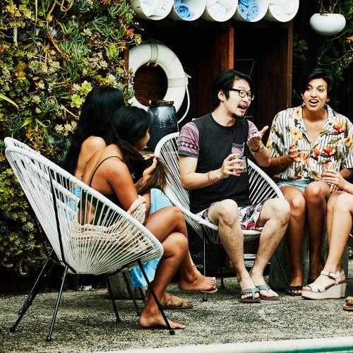 Get Another Drink Without Even Leaving The Pool!