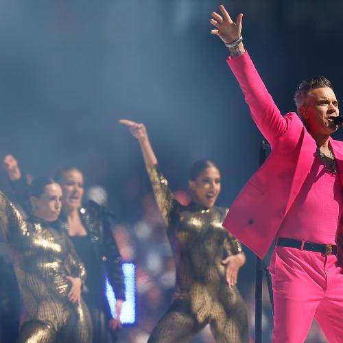 Body Image Issues - Robbie Williams Joins The Fight